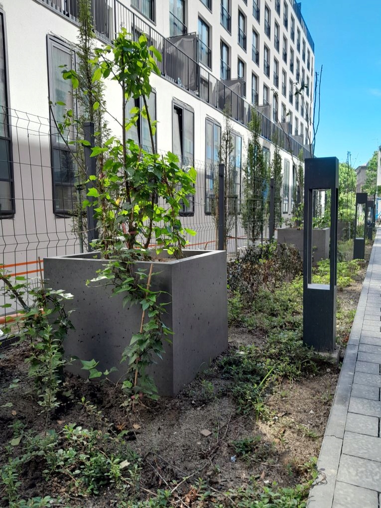 BETÓNOVÝ KVETINÁČ ARCHITEKTONICKÝ BETÓNOVÝ KVETINÁČ 80 cm štvorcový betón XXL
