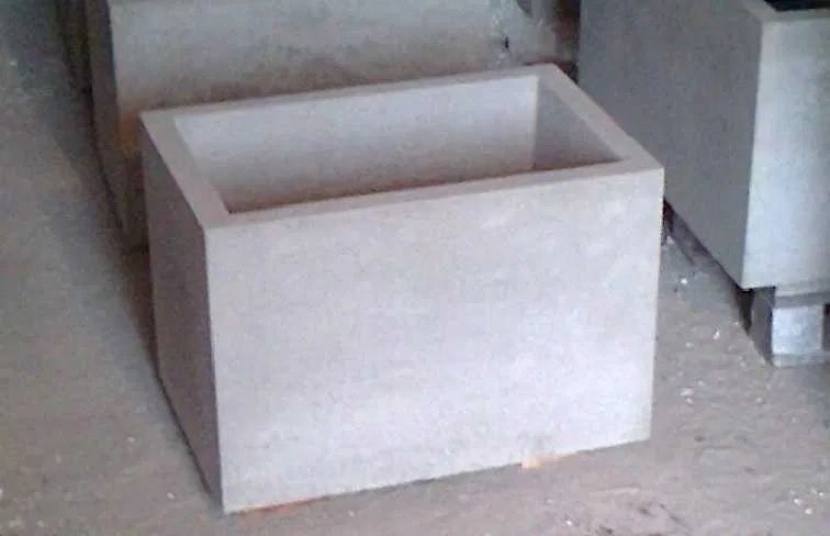 Betónový kvetináč 60x40x40 Betónové kvetináče 60 cm Kvetináče