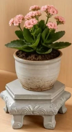 Betonový kvetináč kolóna – 28,5 × 16 cm